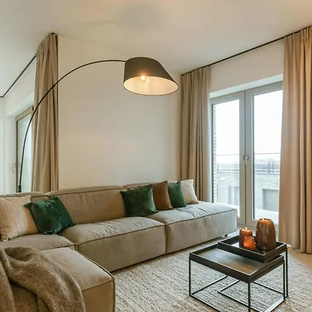 Huswell - Beautiful With Terrace And Parking Apartment