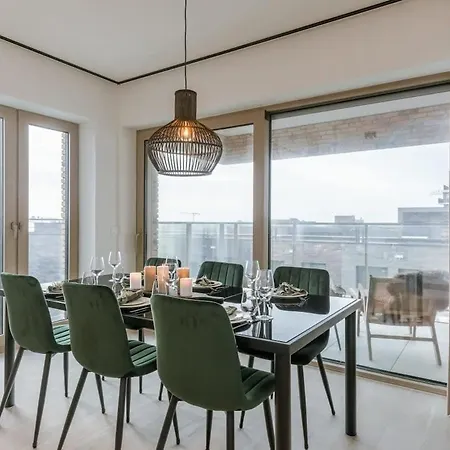 Huswell - Beautiful With Terrace And Parking Apartment *