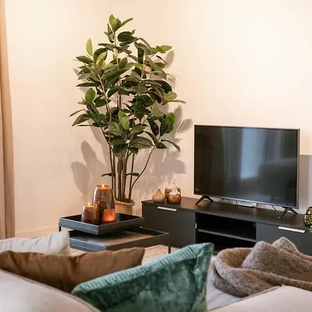 Apartment Huswell - Beautiful With Terrace And Parking