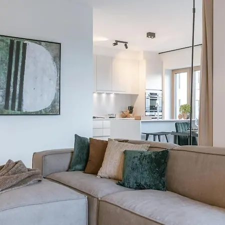Casiola - Beautiful With Terrace And Parking Appartement *