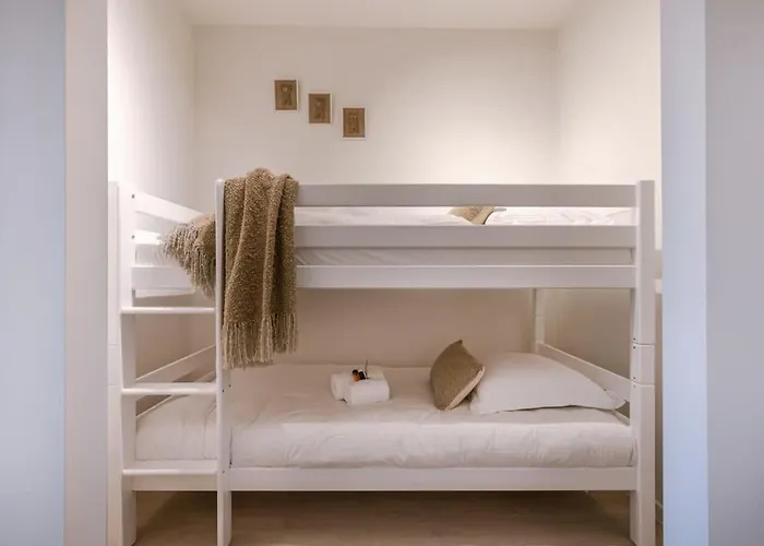 Huswell - Beautiful With Terrace And Parking *