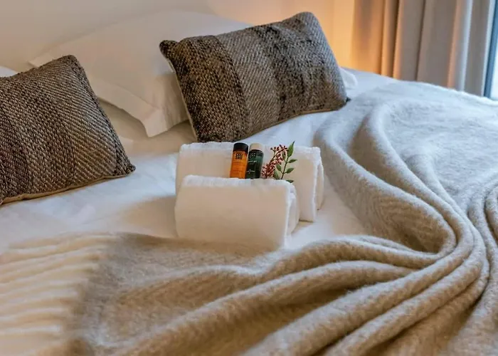 Casiola - Beautiful With Terrace And Parking *